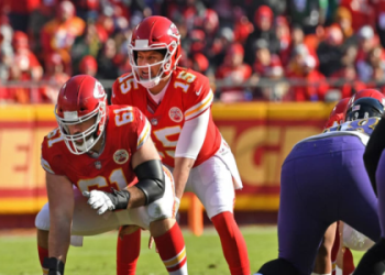 Investing in a Patrick Mahomes Card (Is it a Smart Move Right Now)