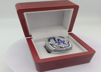 Looking for Baseball World Series Rings for Sale? Check These Deals Out!