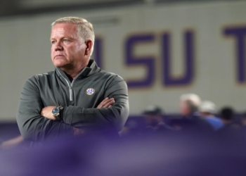 Brian Kellys Past Teams: From Grand Valley State to Notre Dame