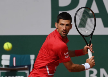 Djokovic Tennis Racket: What Model Does He Use? Find Out Here!