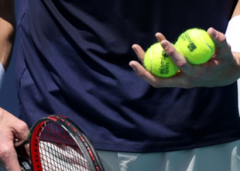 Looking for a reliable novak djokovic prediction? See what top analysts are saying about his current form.